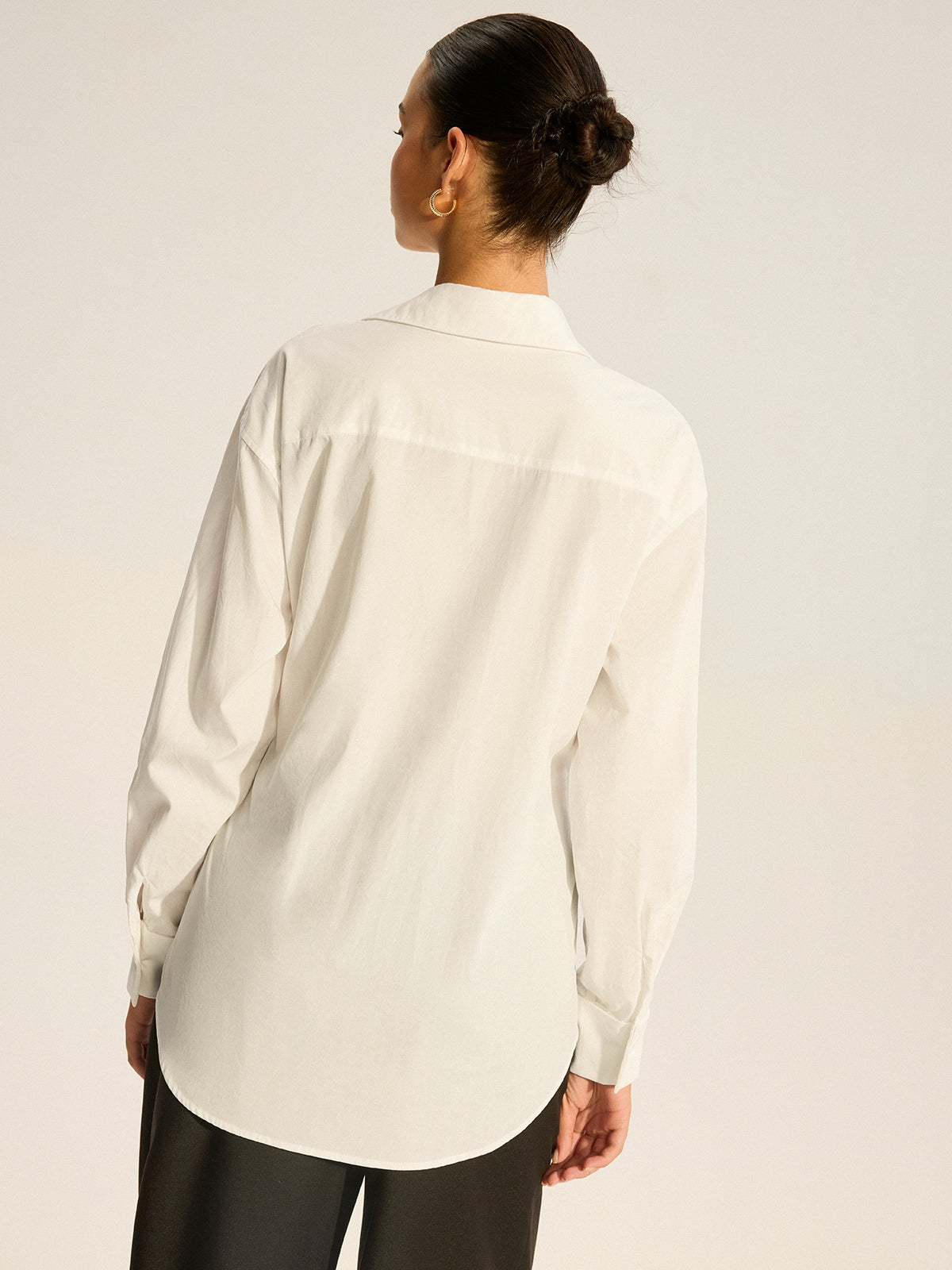 Chemise élégante à détail moderne