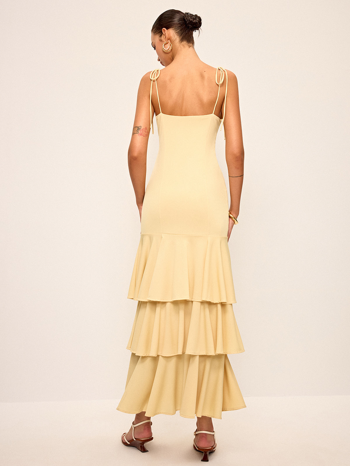 Robe longue à volants